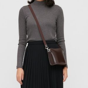 🔥 FREE ADD ON Black Ribbed High Neck Shirt